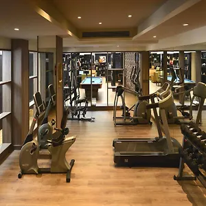 Deventure Sarovar Portico Kapashera, New **** Delhi (National Capital Territory of India)
